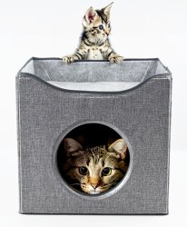 Kittys Penthouse, Katzenhaus grau mit zwei Matratzen,...